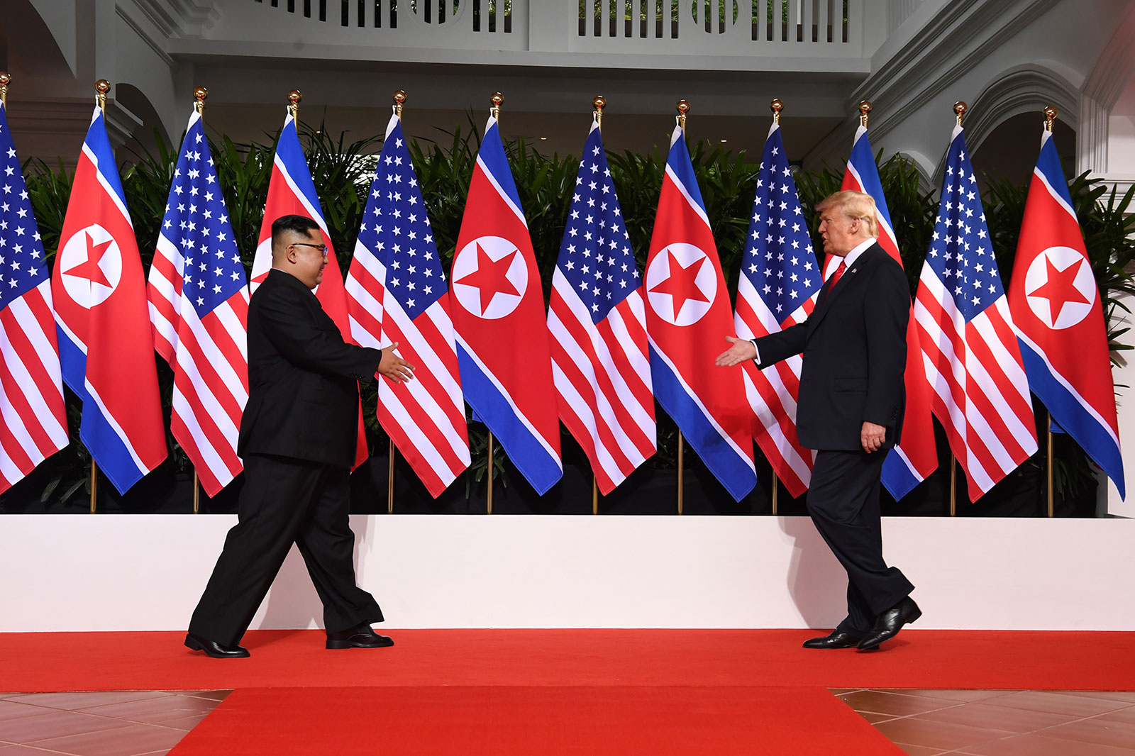 In Pictures President Trump Meets Kim Jong Un 3853