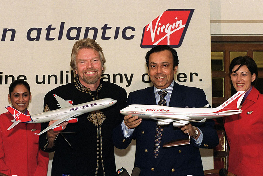 Singapore Airlines takes a stake in Virgin Atlantic