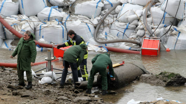Wwii Bombs Defused Allowing 45000 Evacuated Residents To Return Cnn 