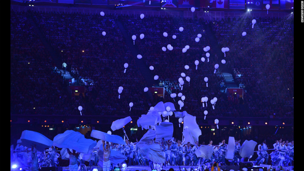 Photos Olympics closing ceremony