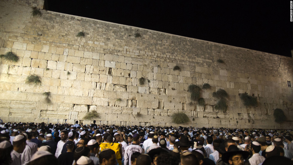 Photos Jews celebrate Rosh Hashanah