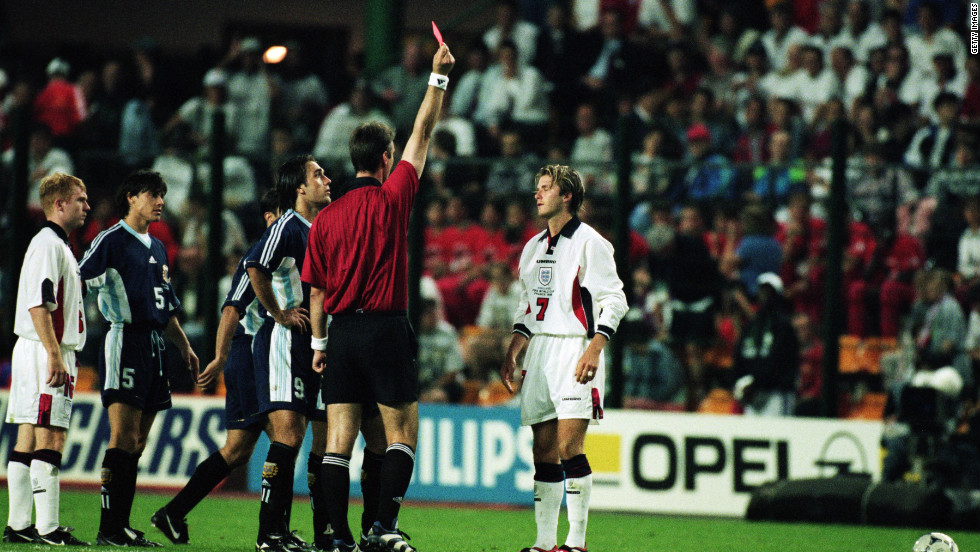 At the 1998 World Cup, in a second-round match against Argentina, Beckham was sent off for kicking out at Diego Simeone. England lost the match on penalties and was eliminated, with Beckham becoming a hate figure for some fans.