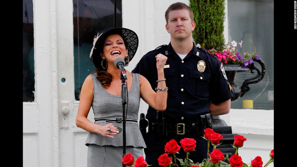 Country singer Martina McBride performs the national anthem prior to the race.