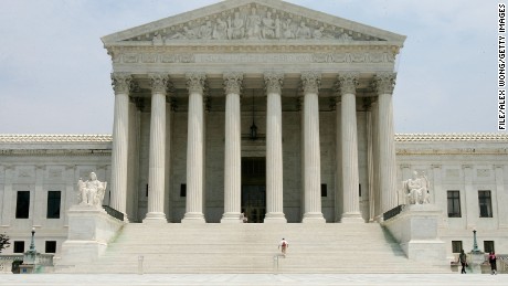 WASHINGTON - JUNE 25: The exterior view of the U.S. Supreme Court is seen June 25, 2007 in Washington, DC. The Supreme Court has ruled to give more freedom for interest groups and unions to run TV ads before elections, and also ruled to limit taxpayers&#39; rights to challenge government initiatives as unconstitutionally promoting religion. (Photo by Alex Wong/Getty Images)