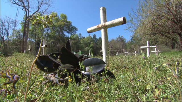 Did the boys' school officials in Florida send the family a coffin filled with wood?