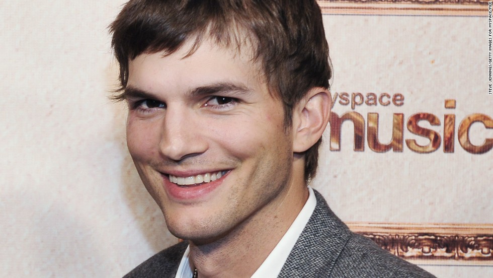 Ashton Kutcher Bulge