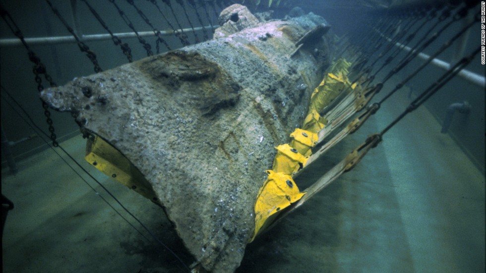 hunley submarine crew graves charleston