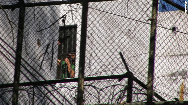 Fotos del sitio RunRun.es que muestran al opositor Leopoldo López en la cárcel militar Ramo Verde.