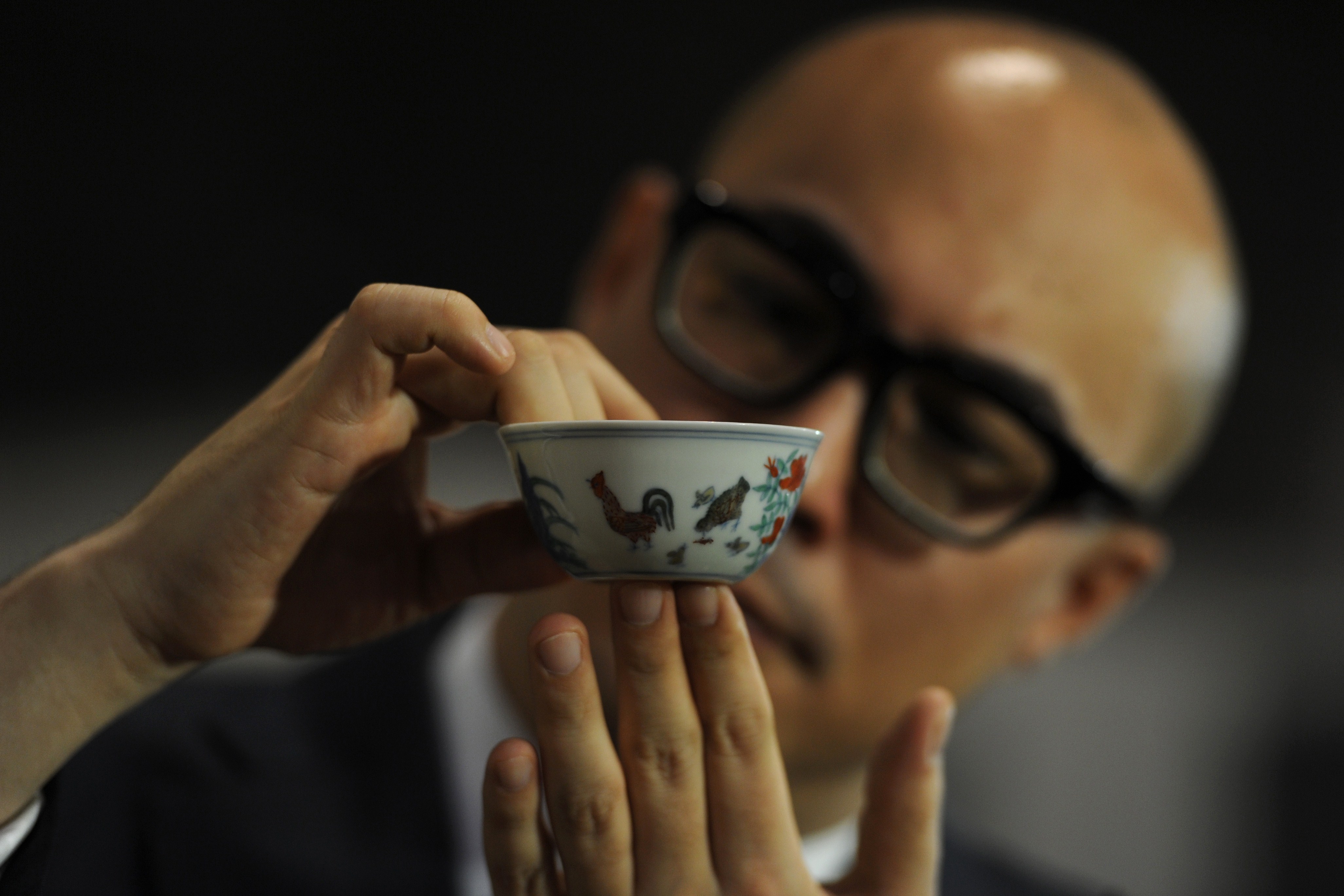 Chromatic chat Tighten Why Chinese ceramics sell for millions - CNN Style