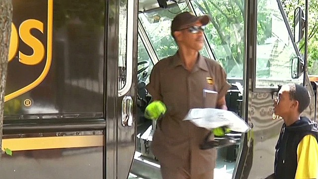 pkg ups delivery man love matchmaker_00003816.jpg