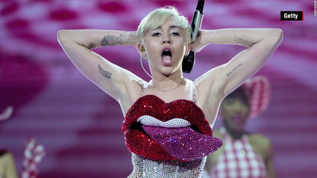 Miley Cyrus And Flaming Lips Planning Naked Concert Cnn