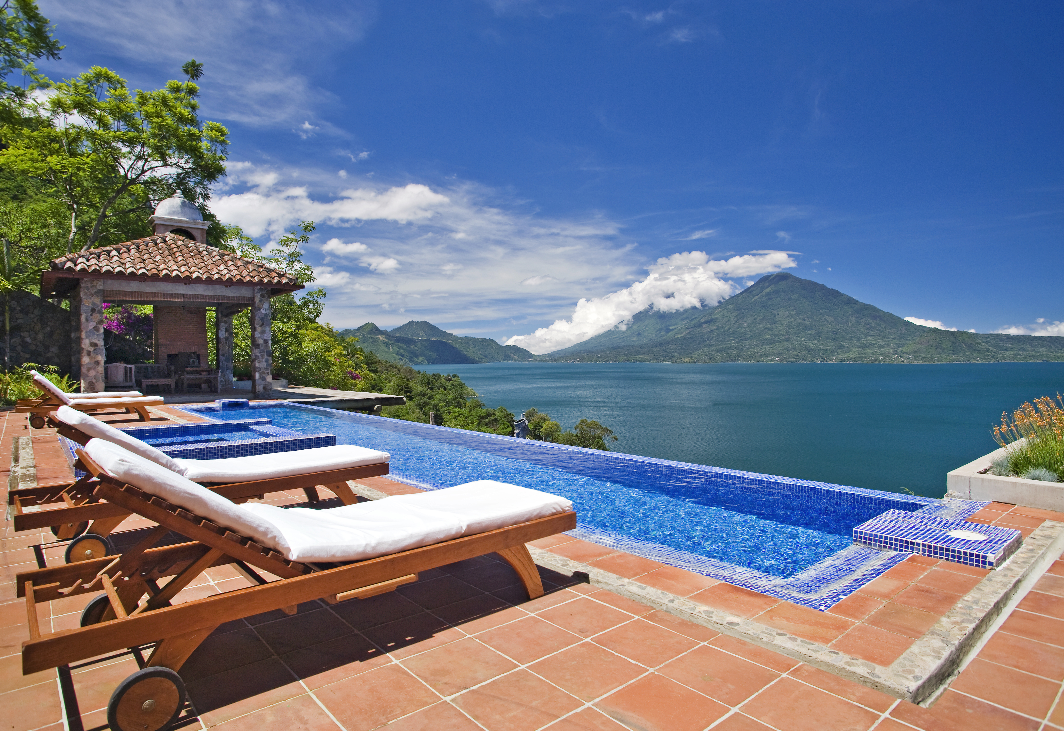 7 Of The World S Most Beautiful Lakeside Lodges Cnn Travel