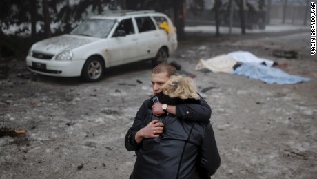 ukraine civilians killed russia donetsk civilian fighting cnn killing un ukrainian artillery kills ap last rebel least fire comforts shelling