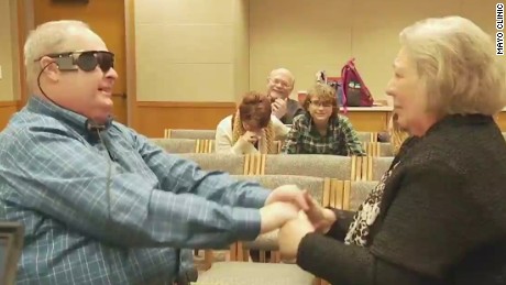 mxp man bionic eye sees wife first time_00002227.jpg