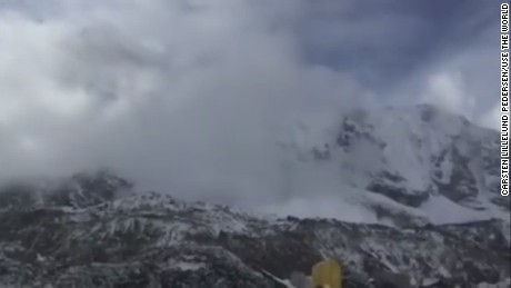 vo nepal earthquake mt everest moment of avalanche_00000728
