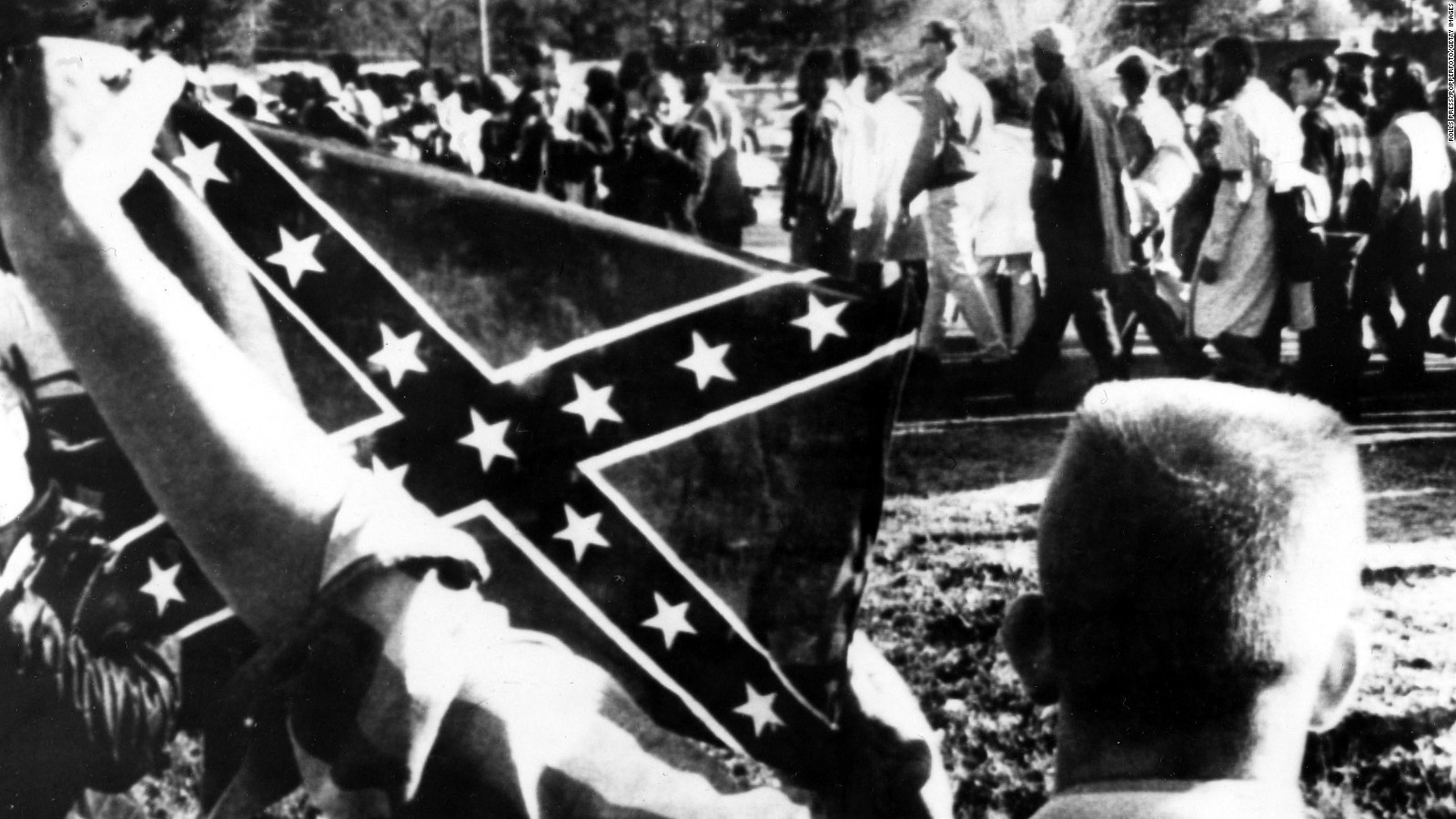 Sc Governor Signs Bill To Lower The Confederate Flag Cnn