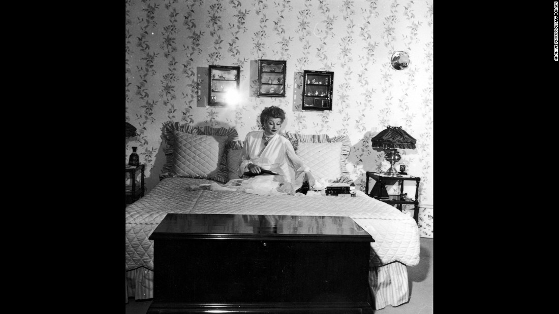 Lucille Ball At Home 
