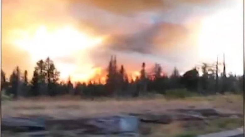 Glacier National Park Wildfire Forces Evacuations Cnn 0592