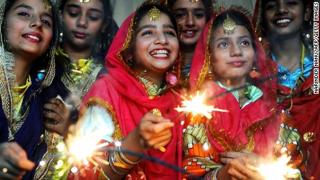 6 things you should know about Diwali