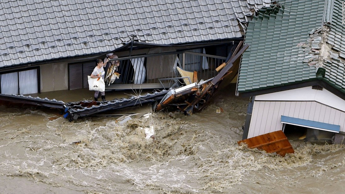 Japan flooding 3 deaths, levee breaks, many missing CNN