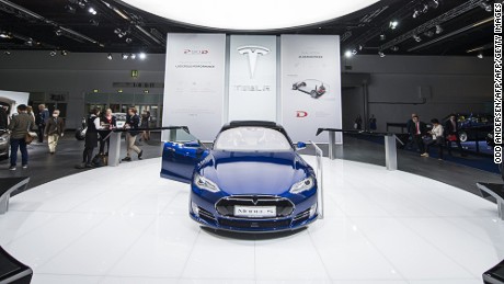 The Model S of US electric cars manufacturer Tesla Motors is seen during a press day of the 66th IAA auto show in Frankfurt am Main, western Germany, on September 16, 2015. 
AFP PHOTO / ODD ANDERSEN        (Photo credit should read ODD ANDERSEN/AFP/Getty Images)