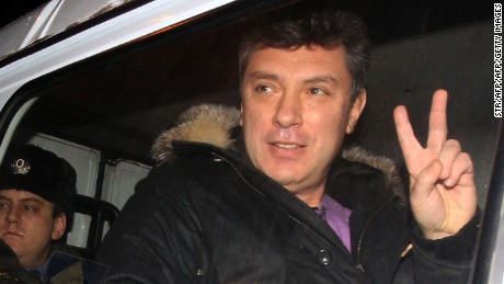 Russian protesters mark anniversary of Boris Nemtsov&#39;s death 
