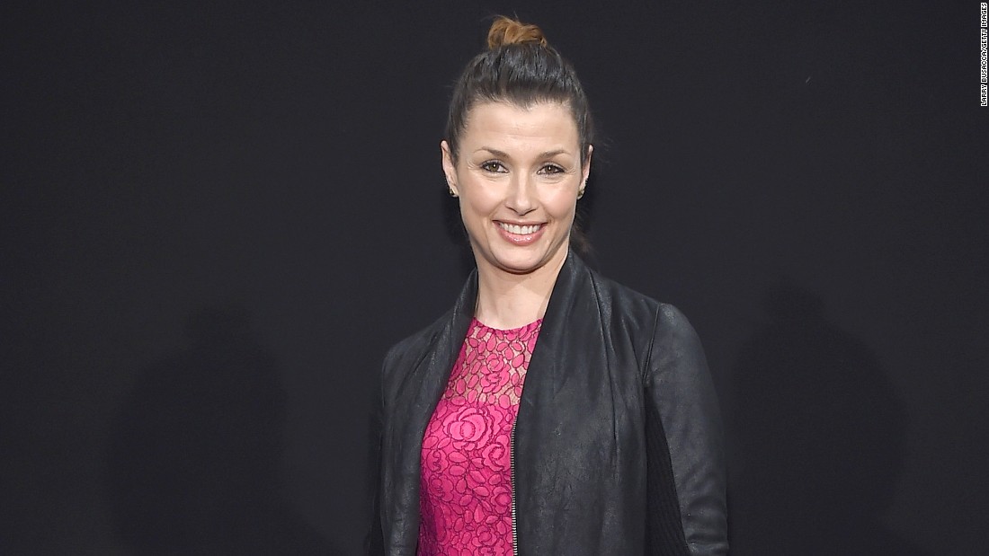Actress Bridget Moynahan revealed on her Instagram account that she married businessman Andrew Frankel in October 2015. 