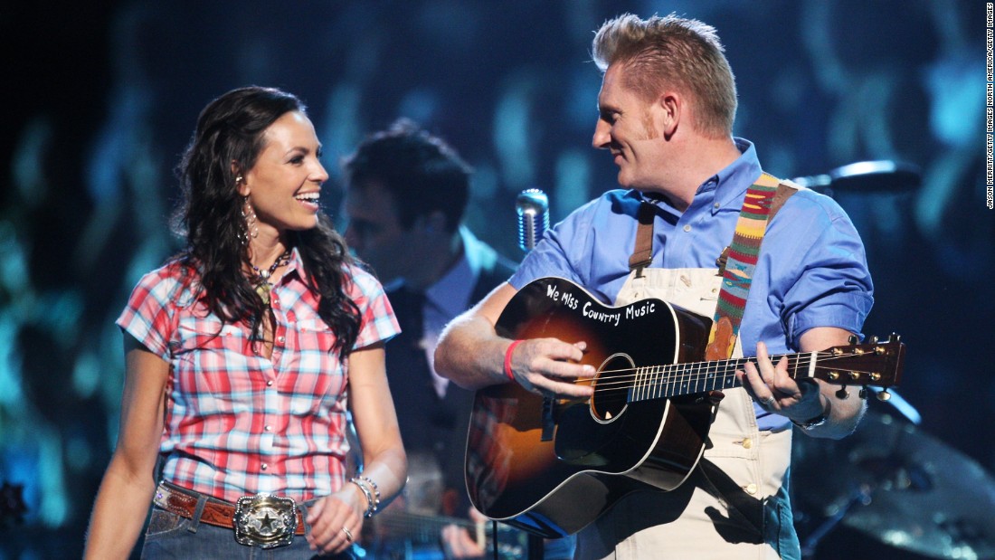 Joey Rory Singer Joey Feek Has A Few More Days At The Most Husband Writes Cnn