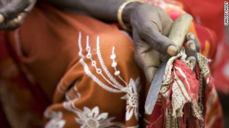 Nigerian Facebook user posts graphic photos of female circumcision 