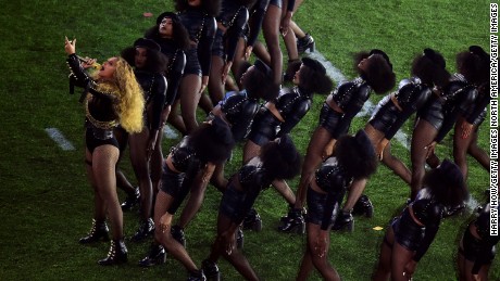 SANTA CLARA, CA - FEBRUARY 07:  Beyonce performs during the Pepsi Super Bowl 50 Halftime Show at Levi&#39;s Stadium on February 7, 2016 in Santa Clara, California.  (Photo by Harry How/Getty Images)