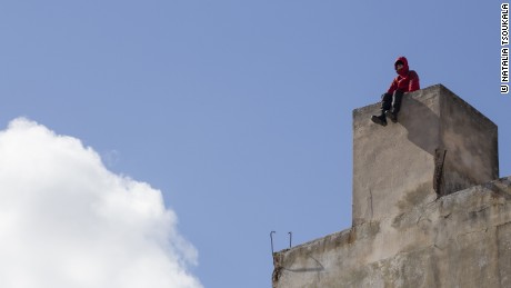 Thanassis Akokkalidis, Don&#39;t Look Down 