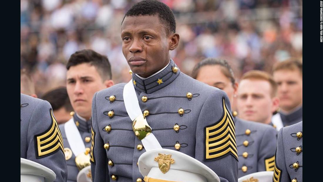 Powerful photo shows West Point grad's American dream CNN