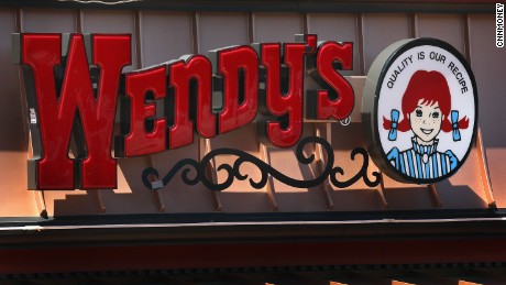 Wendy&#39;s credit card hack hit 1,000 restaurants