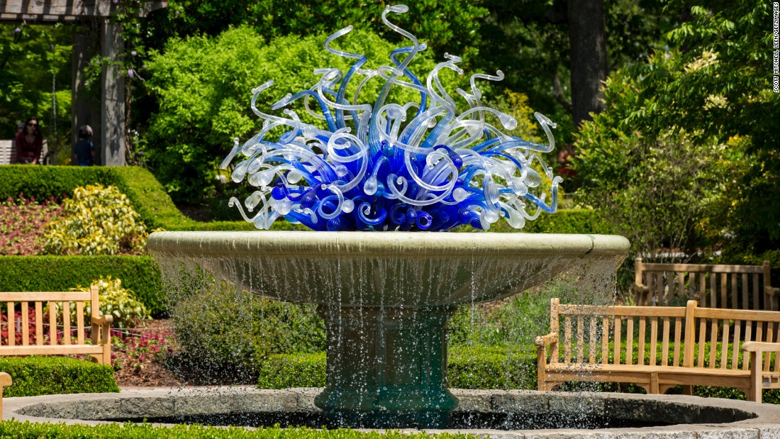 Botanic Gardens Add Art Exhibits By Chihuly And Others Cnn Travel