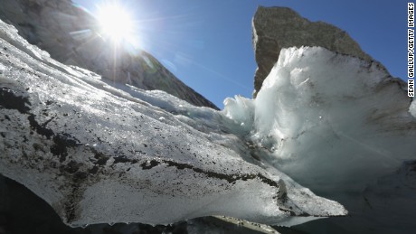 Glaciers could disappear from several mountain ranges during this century, new report says