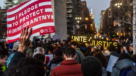Hundreds of New Yorkers rally in Washington Square Park, on January 25, 2017, voicing loud opposition to President Trump's executive order banning Muslims from certain countries from traveling to the U.S. (Photo by Michael Nigro) *** Please Use Credit from Credit Field ***(Sipa via AP Images)