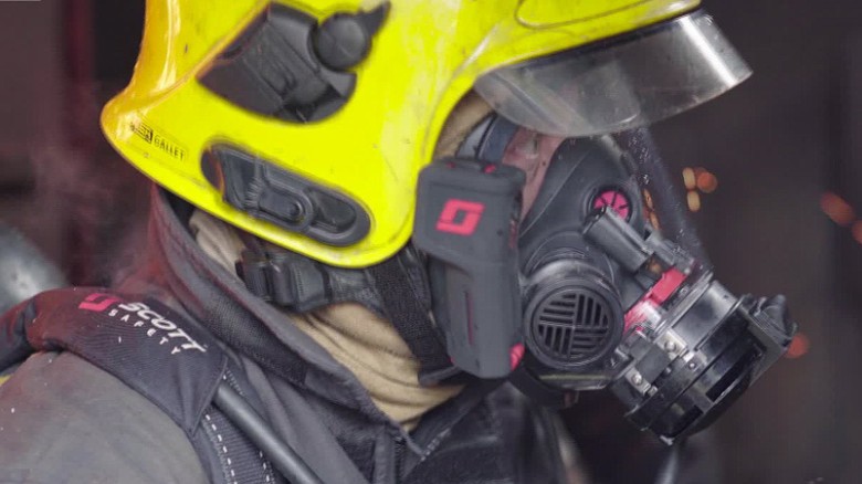 The mask that allows firemen to see though smoke - CNN