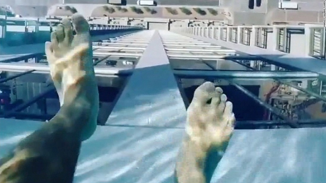 Glass-bottomed pool 500 feet above Houston | CNN Travel