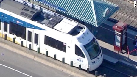 portland stabbing train