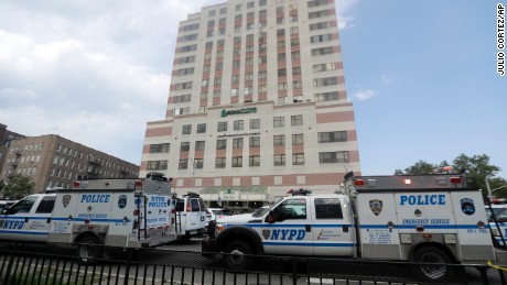 hospital shooting hides during room man cnn wounds fatally shoots nyc doctor