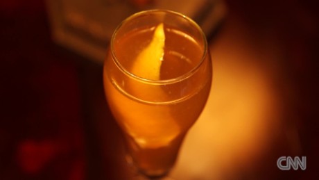Signature Cocktails - French 75_00004317.jpg