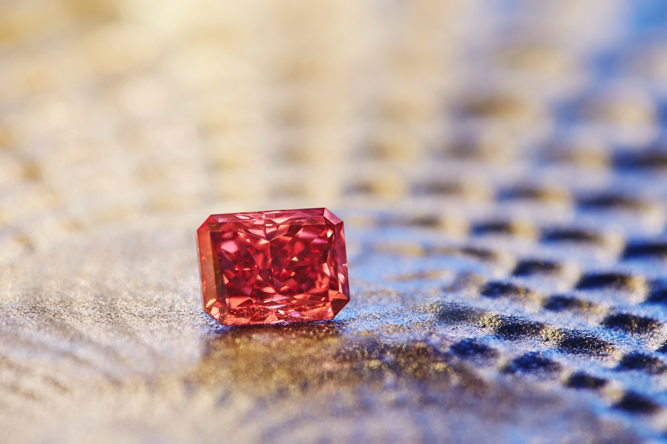 3 carat red diamond