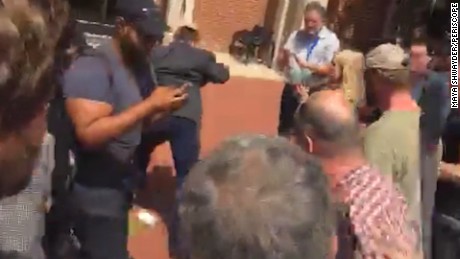 & # 39; Unite the Right & # 39; Rally organizer escapes after confrontation during a media event