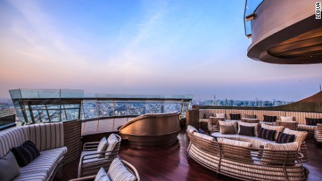 Alfresco 64 bar at Bangkok&#39;s Lebua hotel
