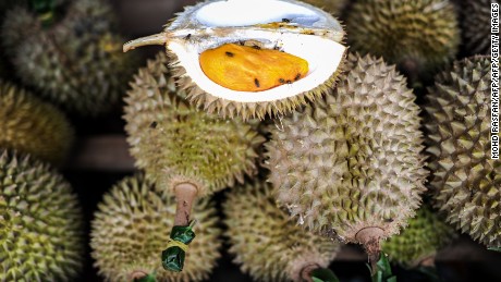cnnee pkg digital original durian, la olorosa fruta prohibida_00000000