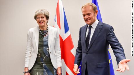 British Prime Minister Theresa May (L) and European Council President Donald Tusk are hoping to strike a deal.