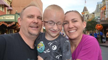 &#39;Wonder&#39; is real life for these two families
