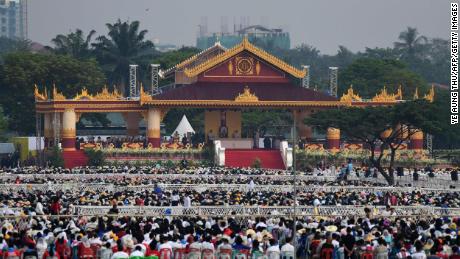 Thousands of Catholic faithful attend an open air mass held by visiting Pope Francis in Yangon on November 29, 2017.