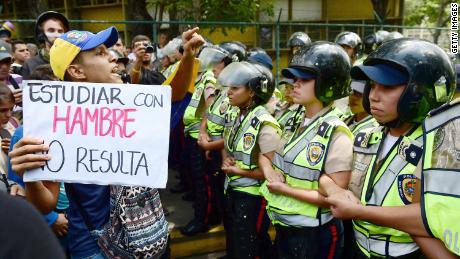 Amid mass exodus, Venezuela is losing its teachers