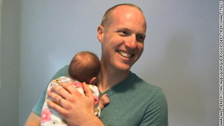 Police officer adopts homeless mother&#39;s opioid-addicted newborn 